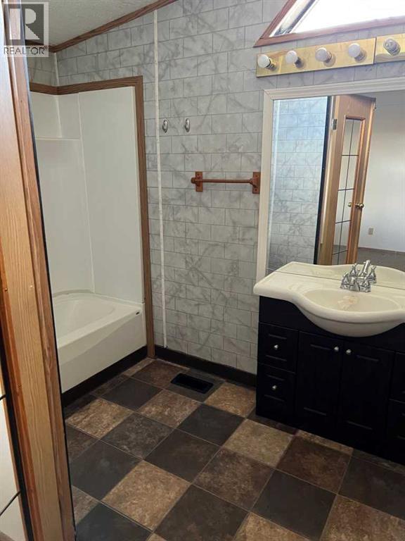 110373 Range Road 181, Rural Mackenzie County, Alberta  T0H 1Z0 - Photo 12 - A2278027