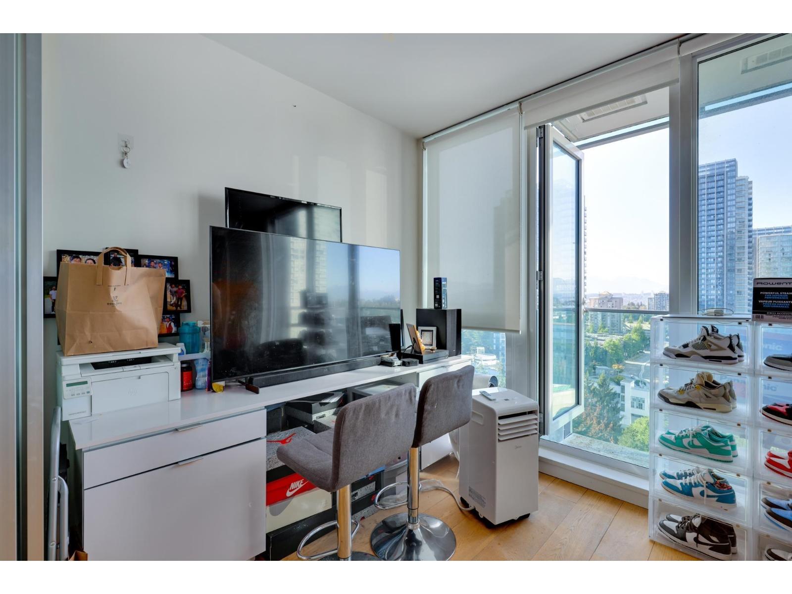 1608 13438 Central Avenue, Surrey, British Columbia  V3T 0N2 - Photo 8 - R3079499