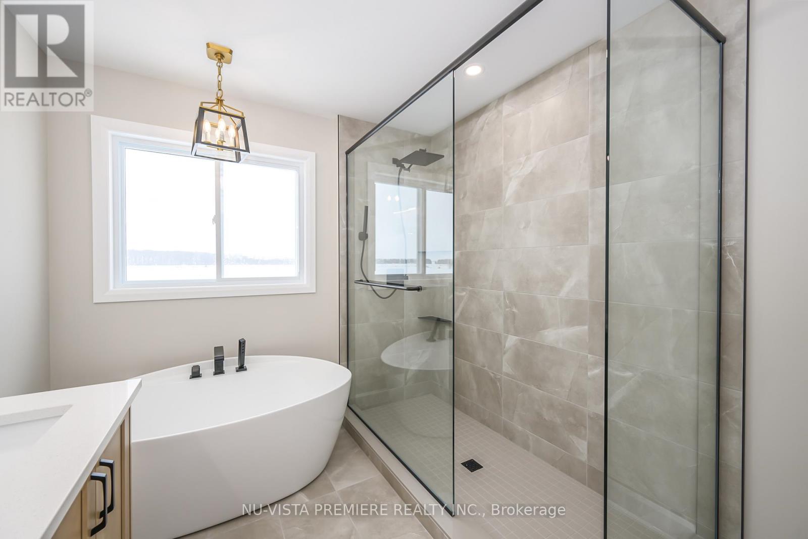 162 Watts Drive, Lucan Biddulph, Ontario  N0M 2J0 - Photo 15 - X12696790