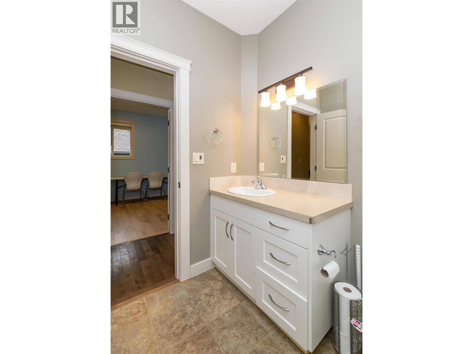 1581 20 Street Ne Unit# 36, Salmon Arm, British Columbia  V1E 0A7 - Photo 33 - 10367325