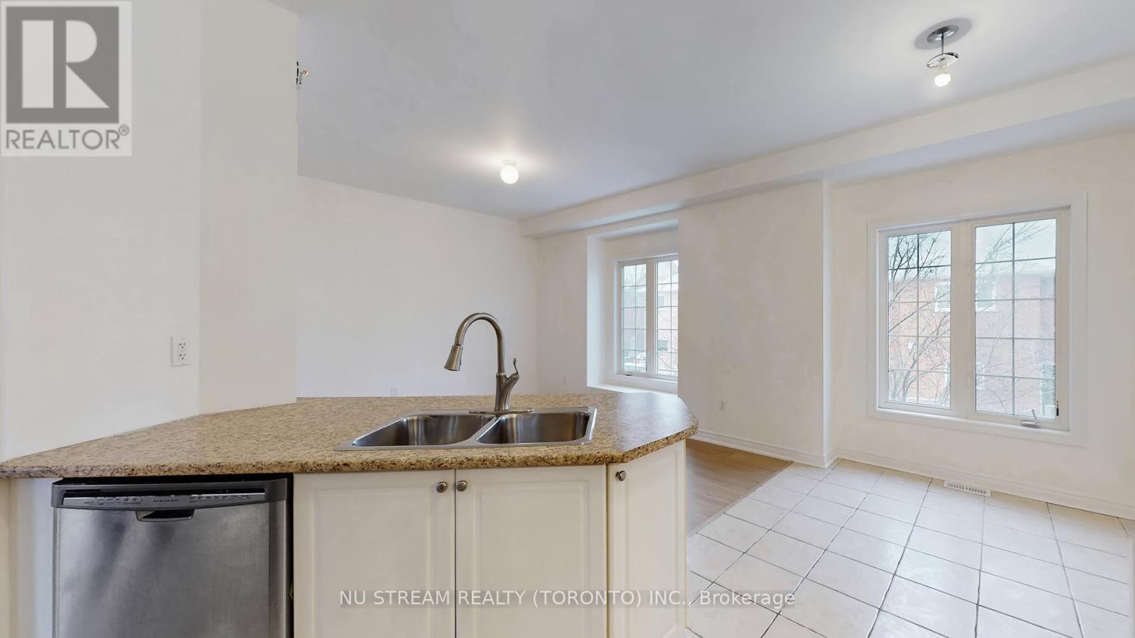 72 - 15 Old Colony Road, Richmond Hill, Ontario  L4E 4L5 - Photo 16 - N12694988