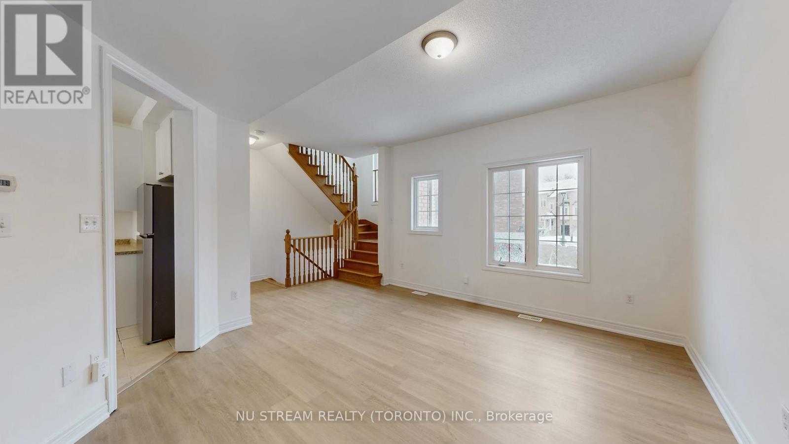 72 - 15 Old Colony Road, Richmond Hill, Ontario  L4E 4L5 - Photo 5 - N12694988