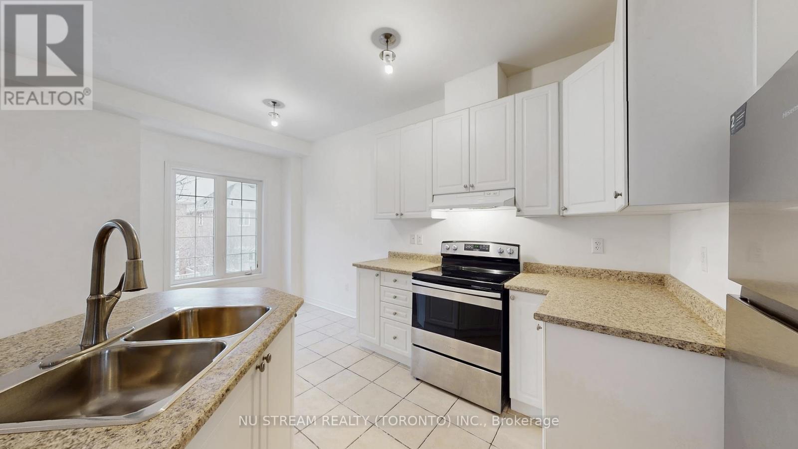 72 - 15 Old Colony Road, Richmond Hill, Ontario  L4E 4L5 - Photo 14 - N12694988