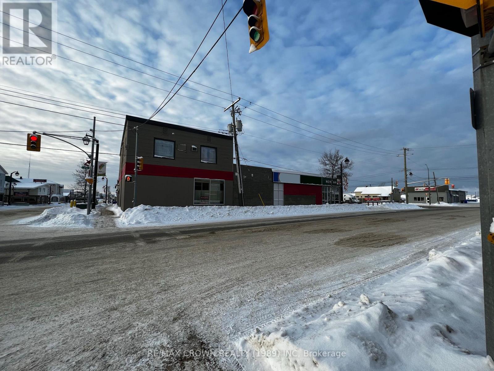 2-6 Ninth Street, Hearst, Ontario  P0L 1N0 - Photo 1 - T12696634