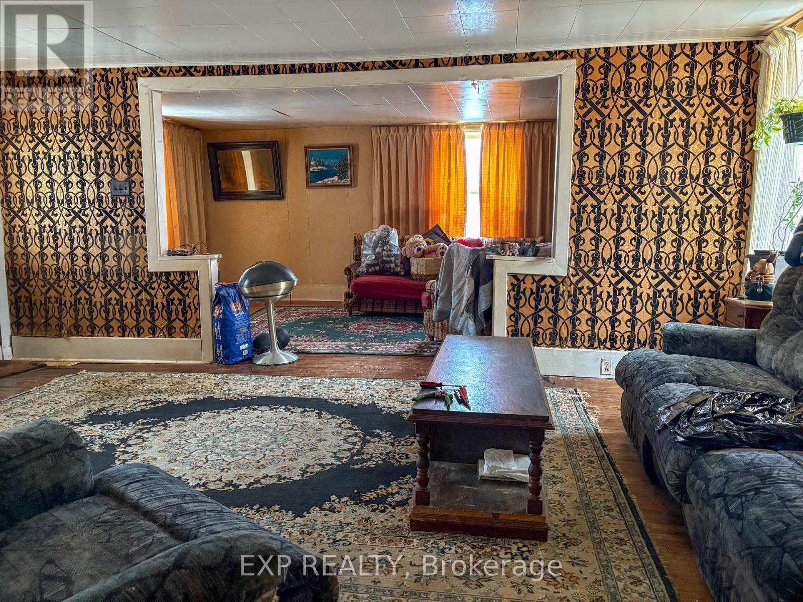 37 Mutual Avenue, Renfrew, Ontario  K7V 3R4 - Photo 5 - X12696650