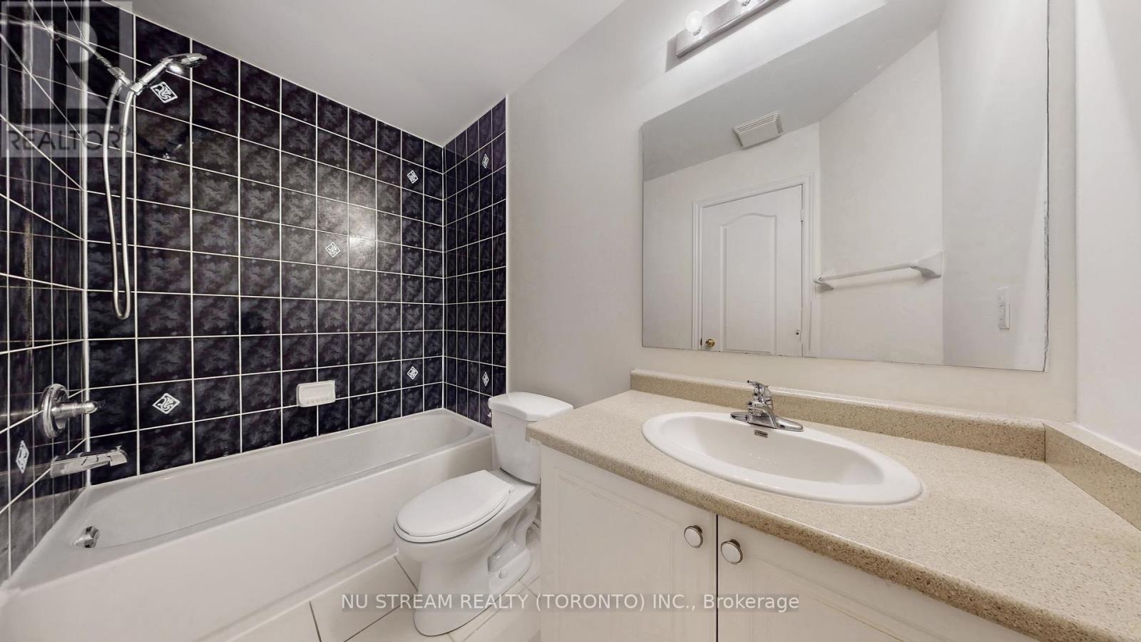 72 - 15 Old Colony Road, Richmond Hill, Ontario  L4E 4L5 - Photo 34 - N12694988