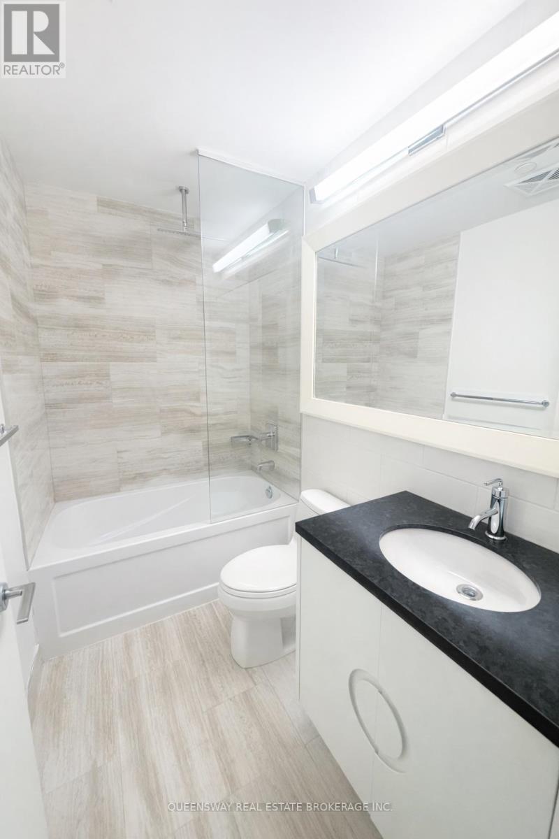 90 Parklawn Road, Toronto, Ontario  M8Y 0B6 - Photo 3 - W12696394