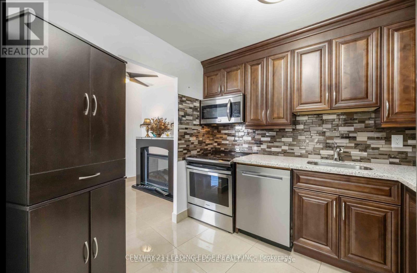 2403 - 330 Dixon Road, Toronto, Ontario  M9R 1S9 - Photo 11 - W12696398