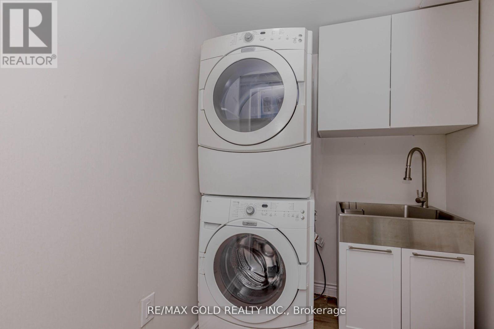 246 Littlewood Drive, Oakville, Ontario  L6H 7K1 - Photo 44 - W12696406