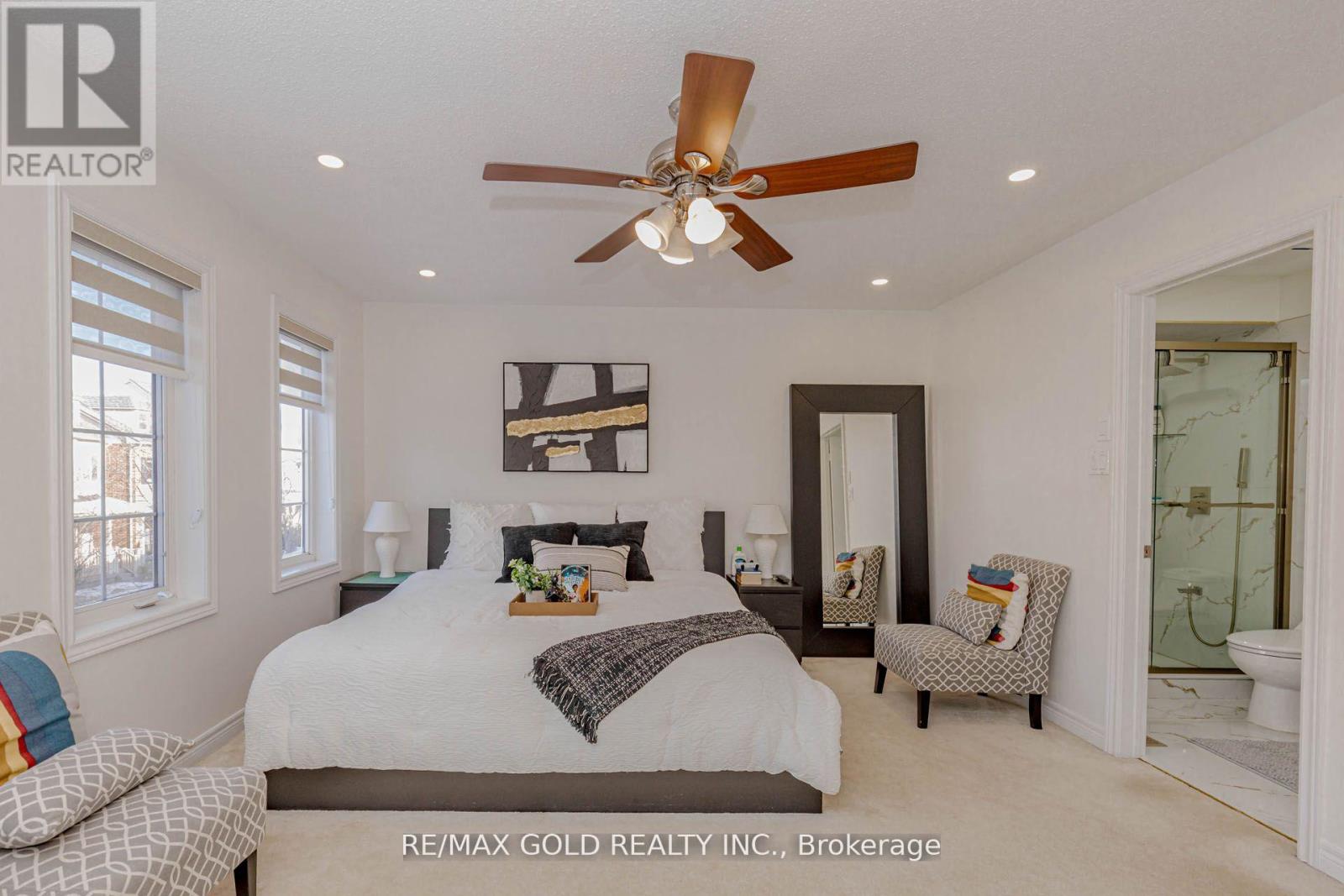 246 Littlewood Drive, Oakville, Ontario  L6H 7K1 - Photo 6 - W12696406