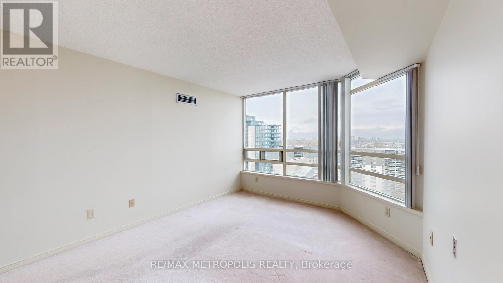 1709 - 75 King Street E, Mississauga, Ontario  L5A 4G5 - Photo 16 - W12696436