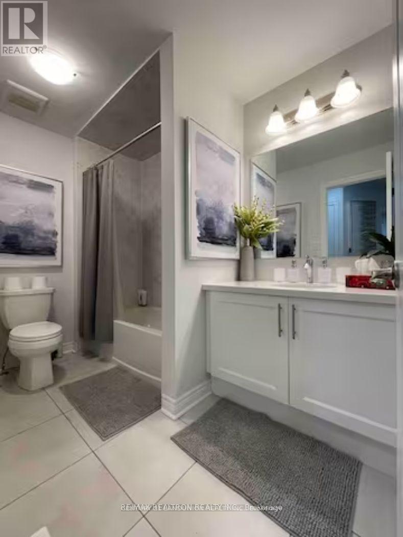 121 Marigold Gardens, Oakville, Ontario  L6H 0Y1 - Photo 13 - W12696448