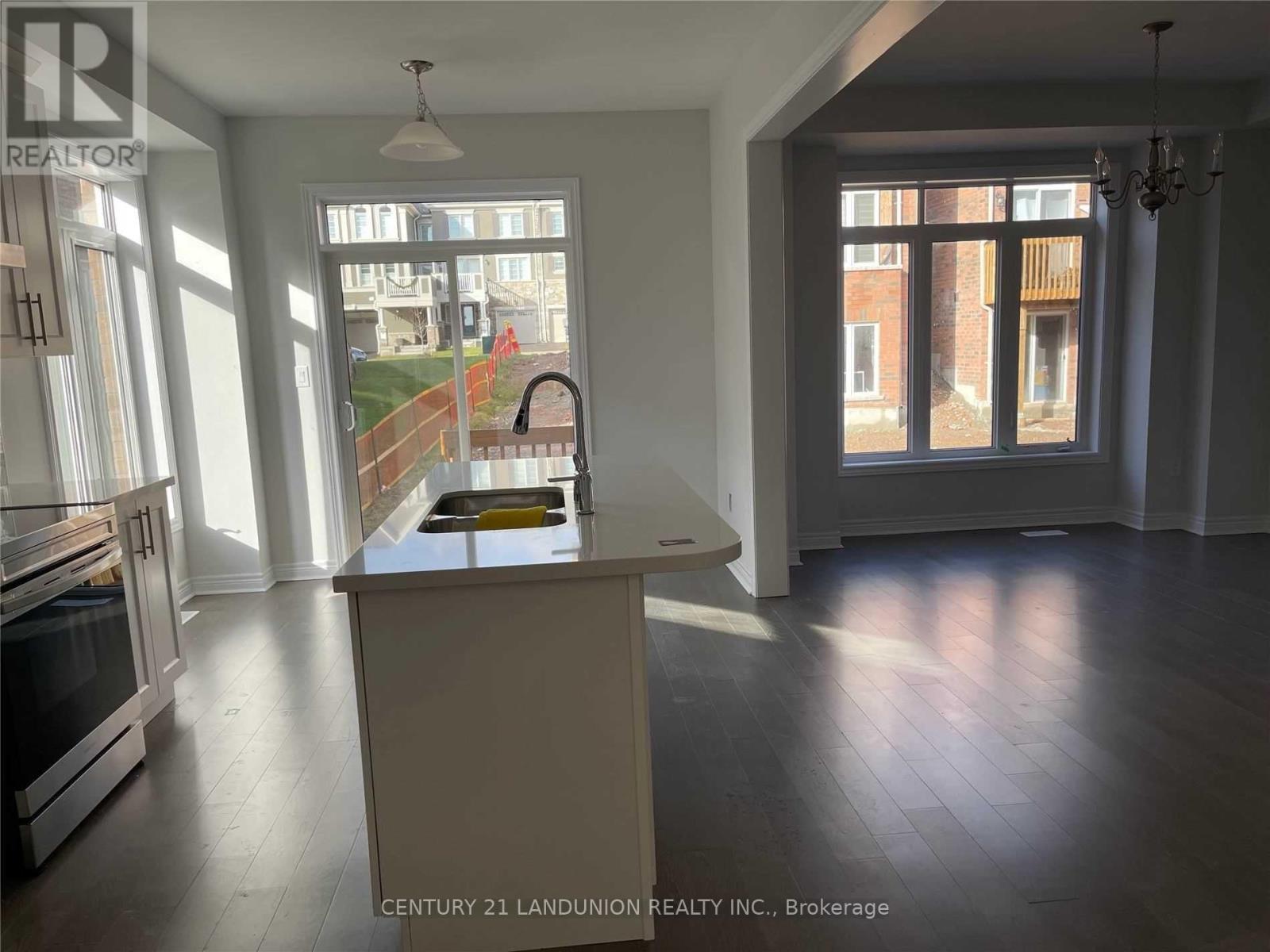 121 Marigold Gardens, Oakville, Ontario  L6H 0Y1 - Photo 20 - W12696448