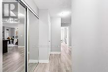 804 - 330 Burnhamthorpe Road, Mississauga, Ontario  L5R 1B8 - Photo 9 - W12696450