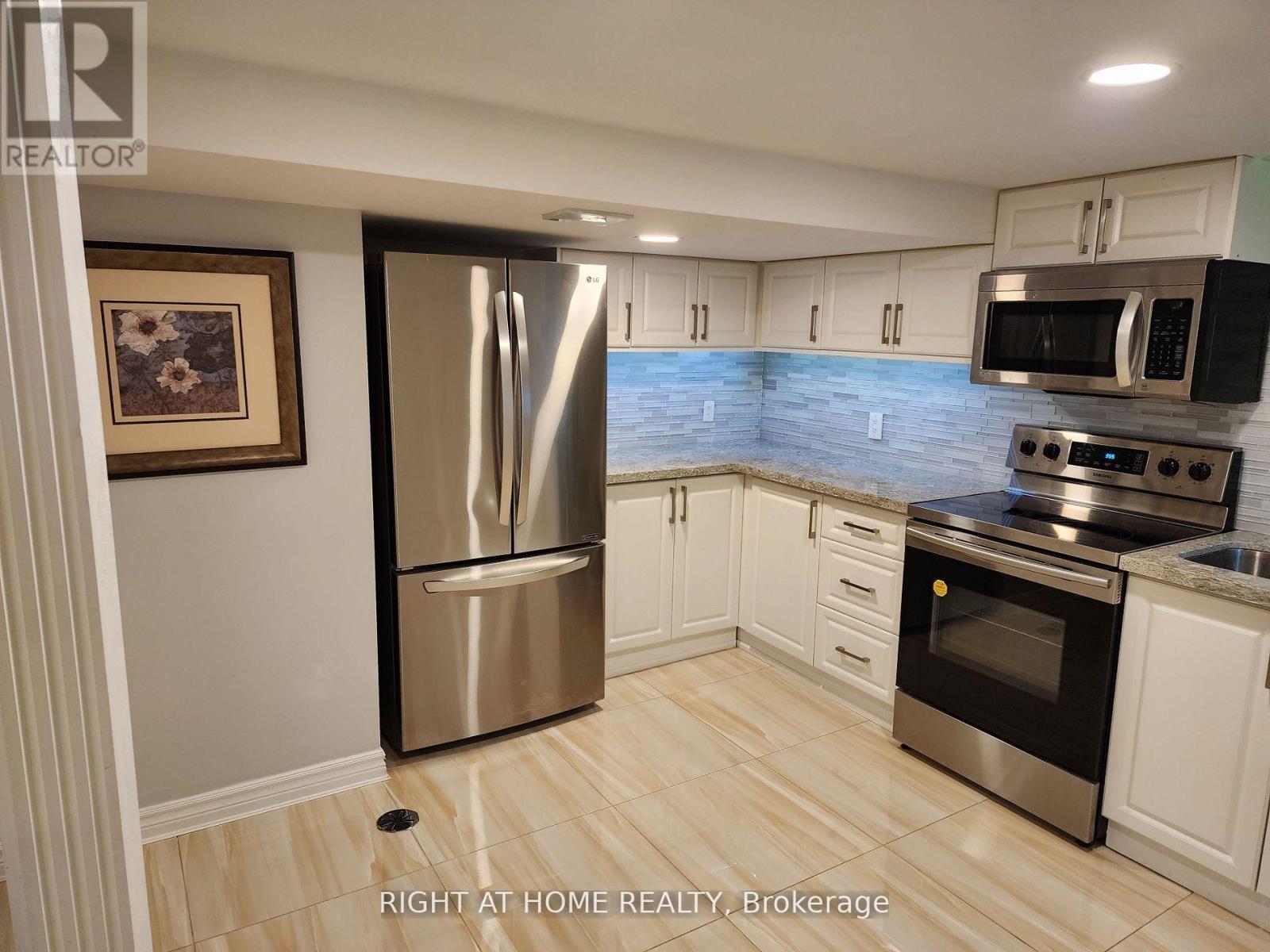 Bsmt - 393 Bristol Road E, Mississauga, Ontario  L4Z 3V6 - Photo 5 - W12696496