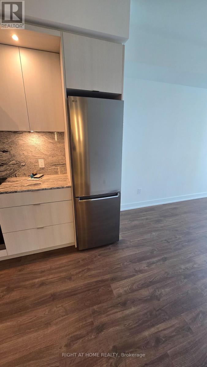 709 - 60 Central Park Road Way, Toronto, Ontario  M9A 0E6 - Photo 10 - W12696502