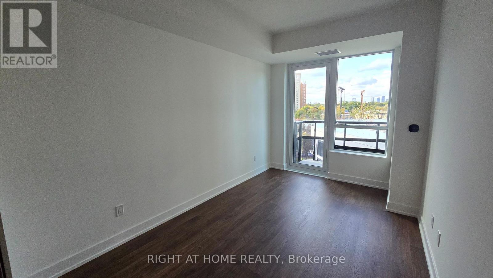 709 - 60 Central Park Road Way, Toronto, Ontario  M9A 0E6 - Photo 12 - W12696502