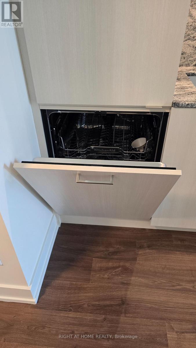 709 - 60 Central Park Road Way, Toronto, Ontario  M9A 0E6 - Photo 20 - W12696502