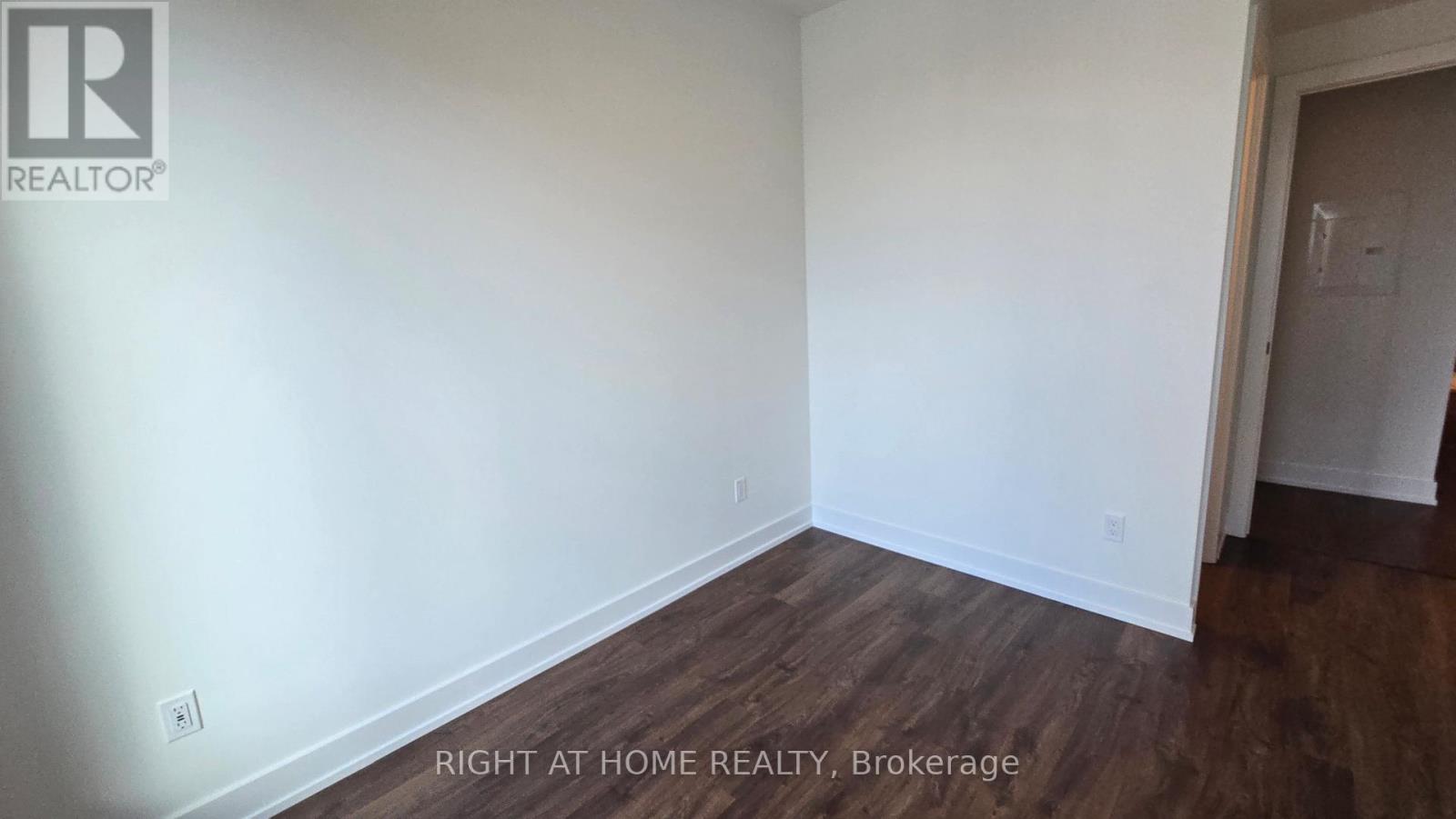 709 - 60 Central Park Road Way, Toronto, Ontario  M9A 0E6 - Photo 24 - W12696502