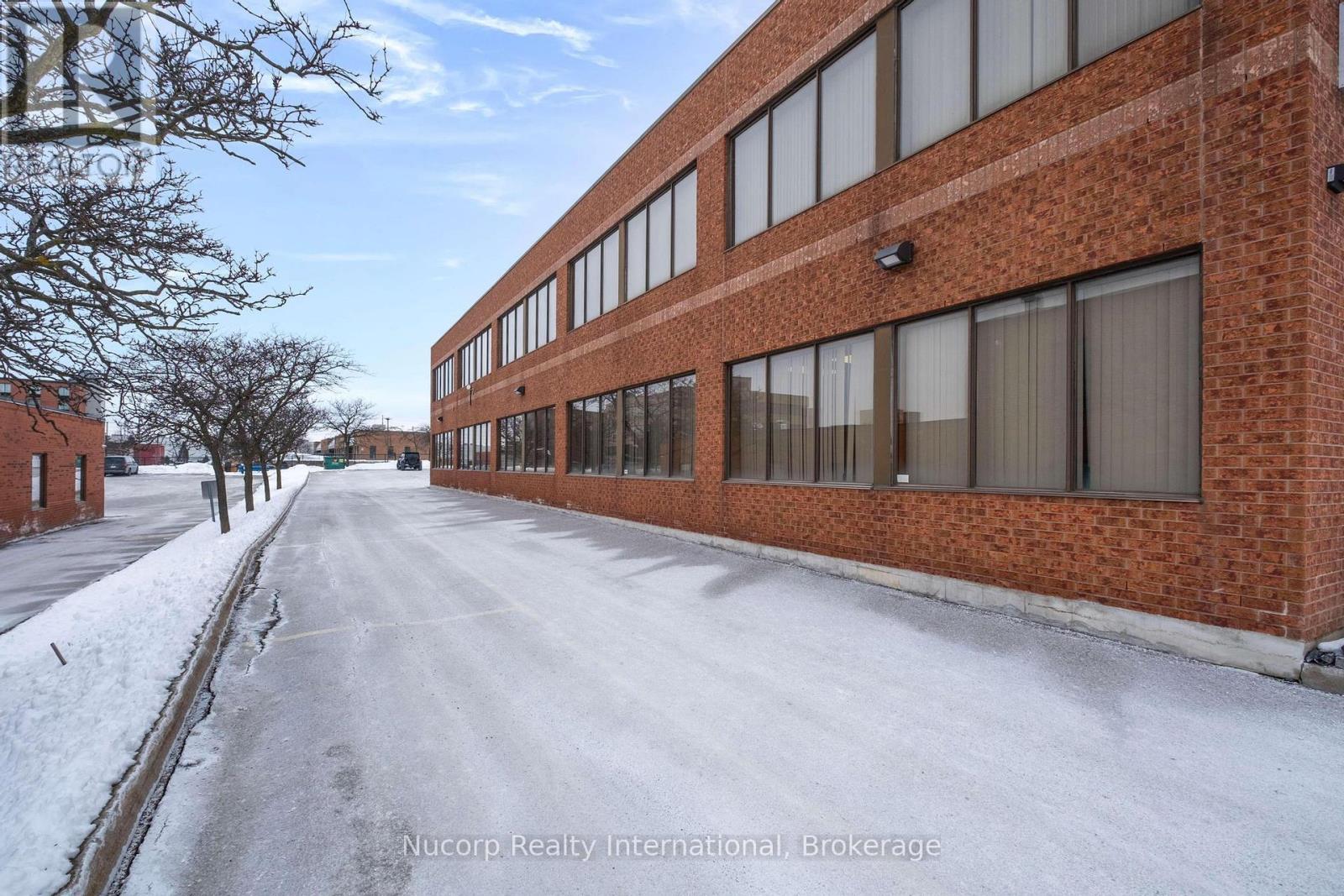 Unit #200a - 141 Brunel Road, Mississauga, Ontario  L4Z 1X3 - Photo 3 - W12696516