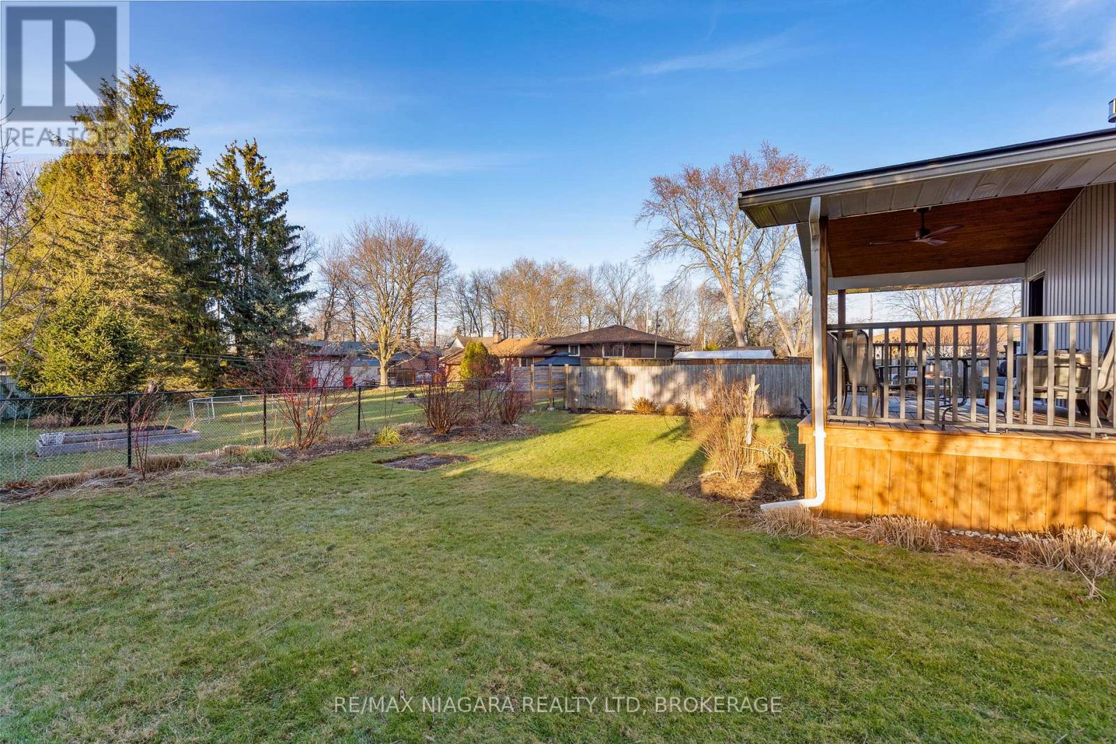 7 King's Grant Road, St. Catharines, Ontario  L2N 2R9 - Photo 36 - X12696670