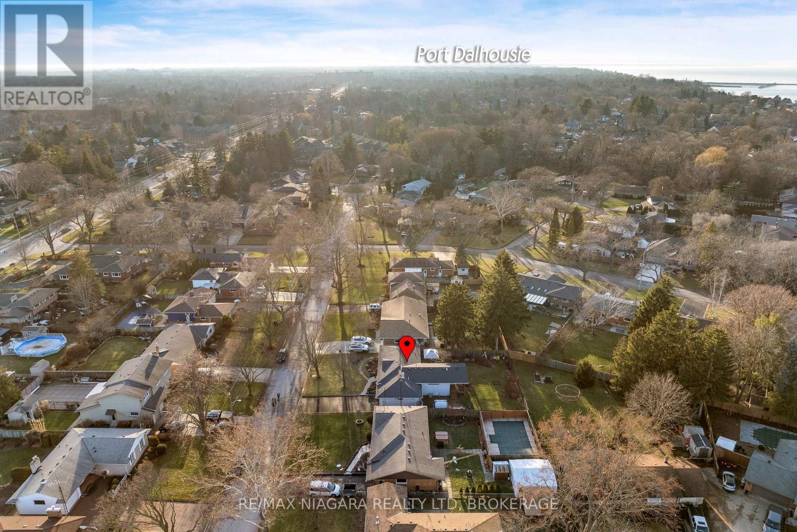 7 King's Grant Road, St. Catharines, Ontario  L2N 2R9 - Photo 44 - X12696670