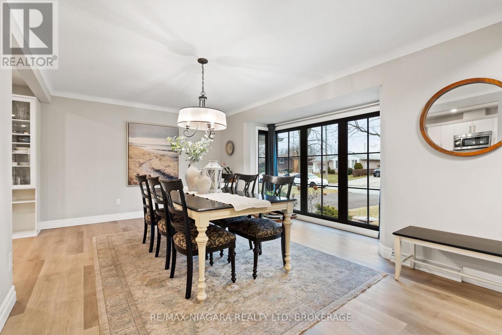 7 King's Grant Road, St. Catharines, Ontario  L2N 2R9 - Photo 7 - X12696670