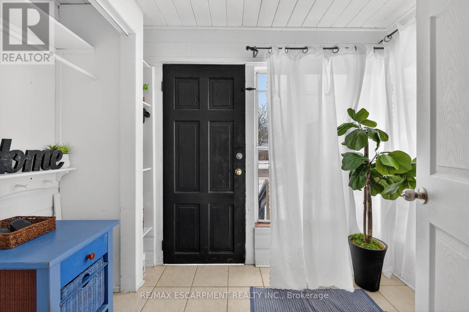 3824 Roxborough Avenue, Fort Erie, Ontario  L0S 1B0 - Photo 5 - X12696400