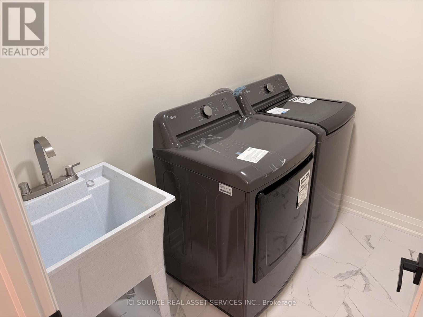 Lower Level Unit - 67 Creanona Boulevard, Hamilton, Ontario  L8E 5T2 - Photo 12 - X12696418