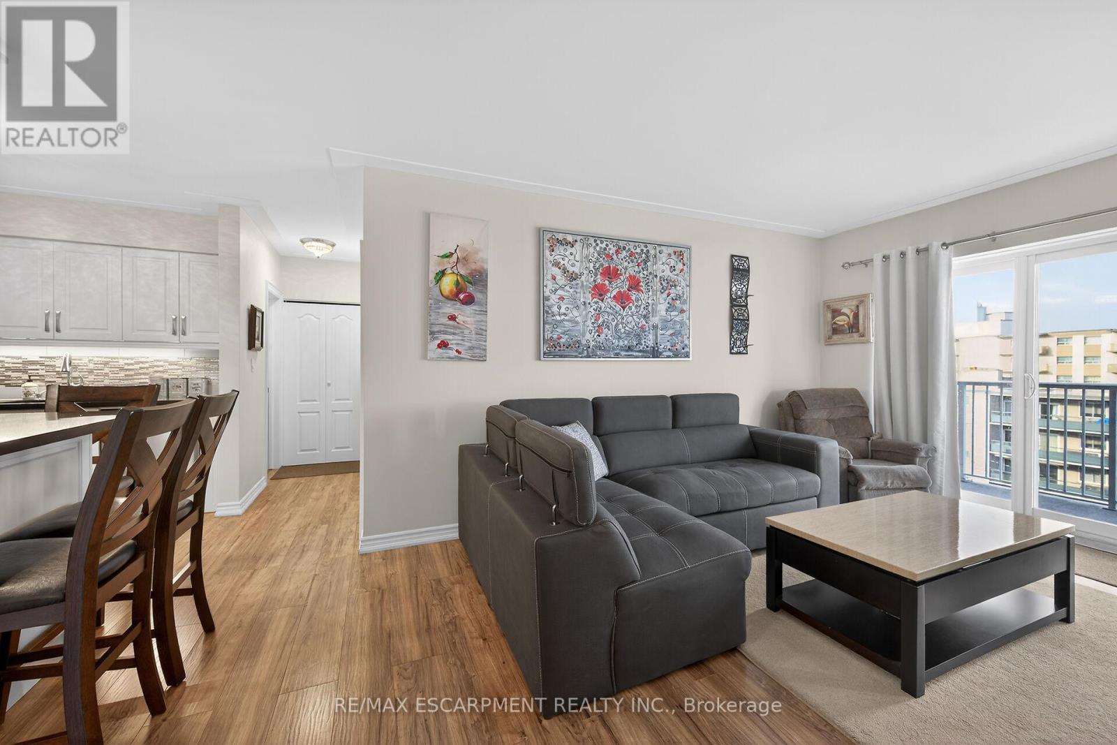 601 - 8 Woodman Drive, Hamilton, Ontario  L8K 4C9 - Photo 10 - X12696464