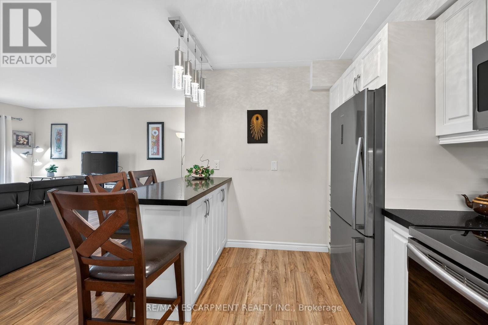 601 - 8 Woodman Drive, Hamilton, Ontario  L8K 4C9 - Photo 15 - X12696464