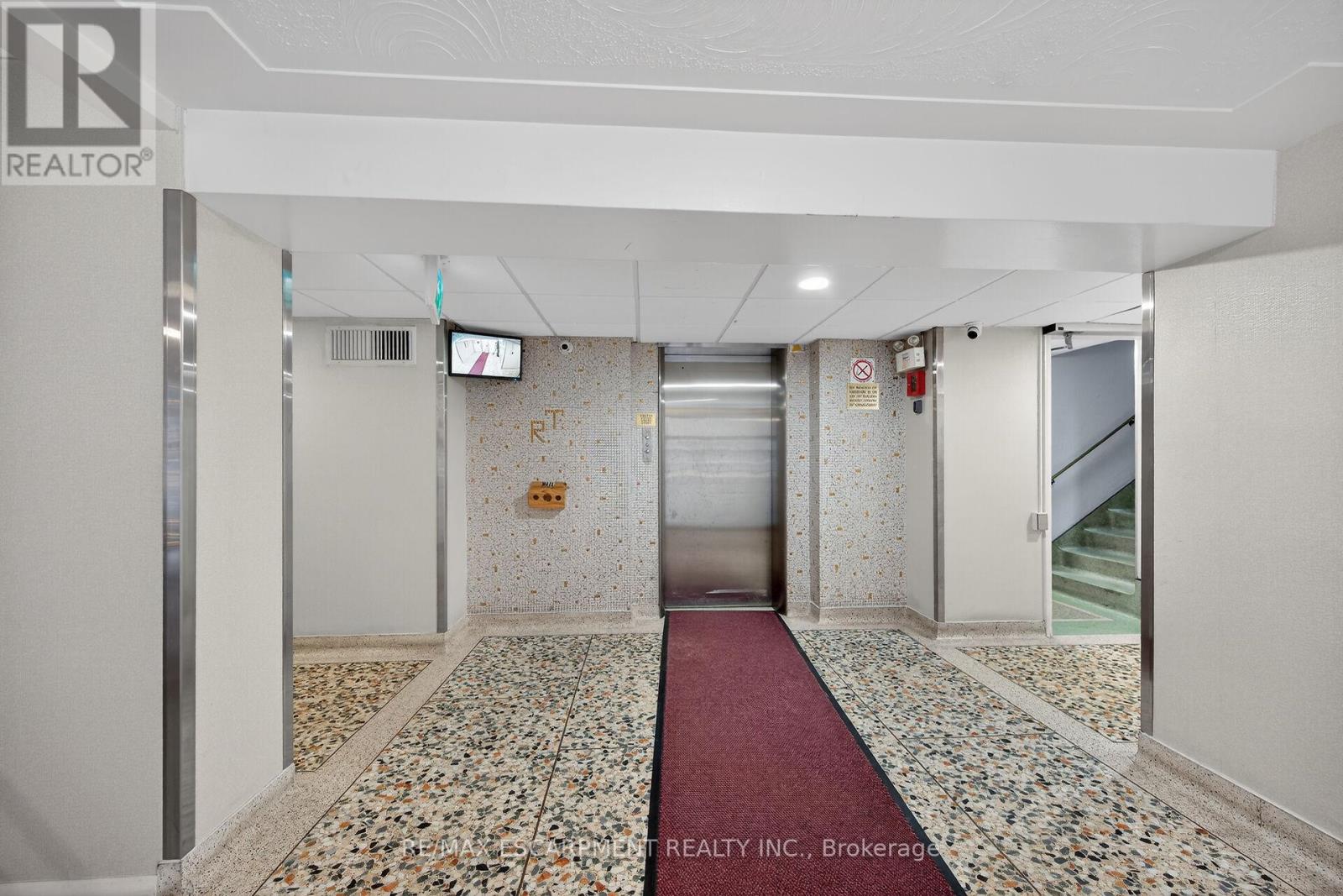 601 - 8 Woodman Drive, Hamilton, Ontario  L8K 4C9 - Photo 37 - X12696464