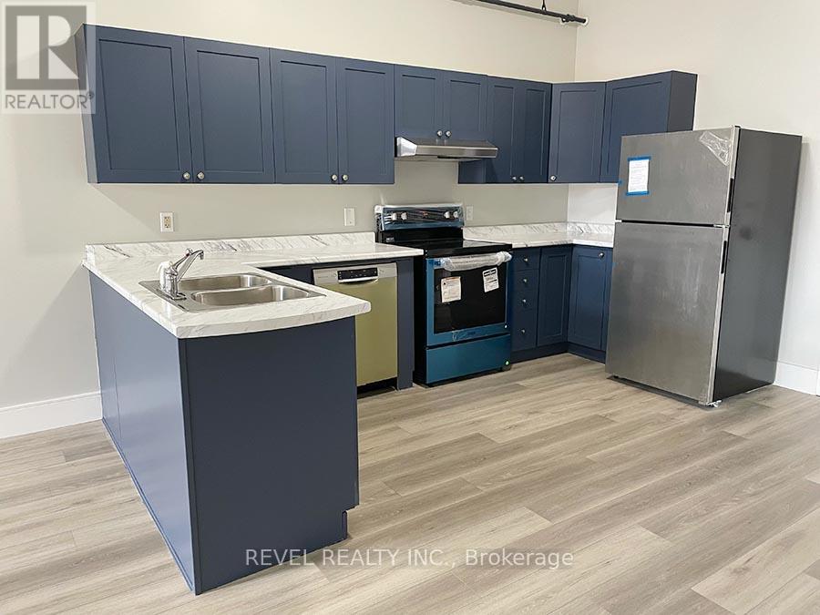 407 - 150 Colborne Street, Brantford, Ontario  N3R 7J4 - Photo 5 - X12696500