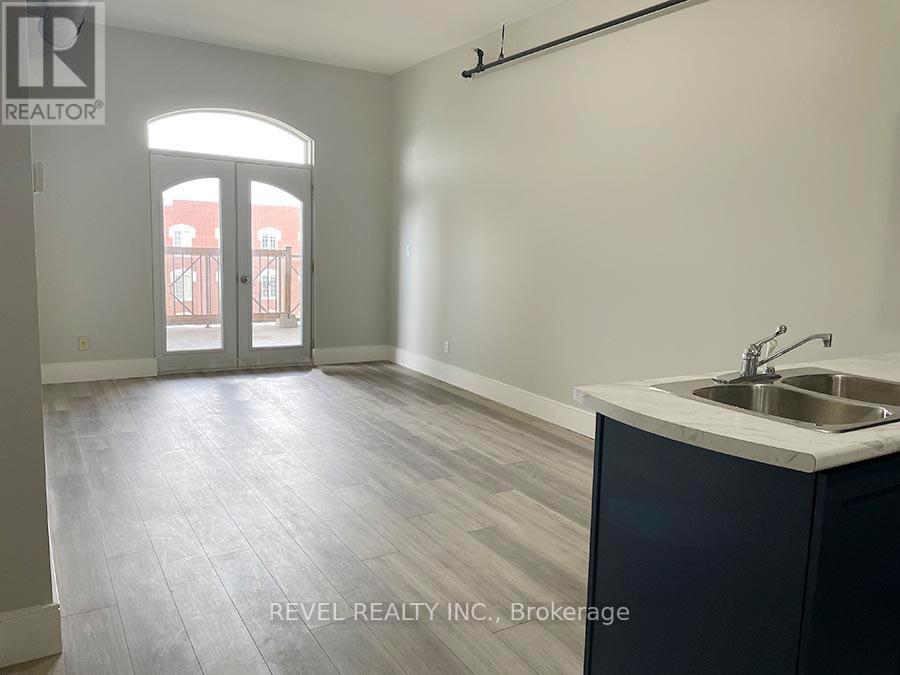 407 - 150 Colborne Street, Brantford, Ontario  N3R 7J4 - Photo 6 - X12696500