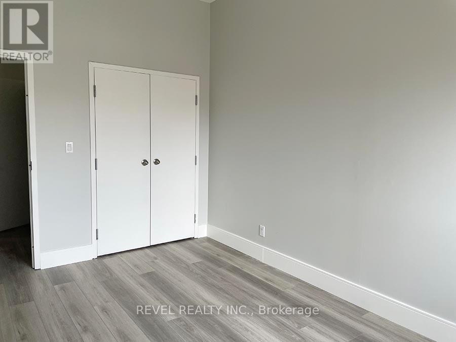 407 - 150 Colborne Street, Brantford, Ontario  N3R 7J4 - Photo 8 - X12696500