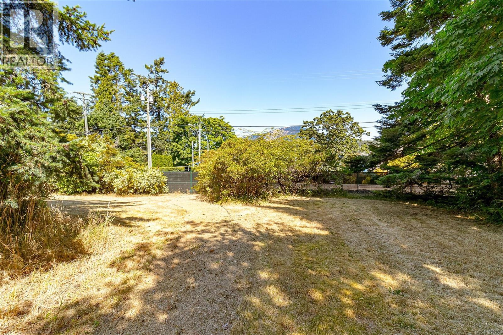 10915 Deep Cove Rd, North Saanich, British Columbia  V8L 5P9 - Photo 10 - 1023269