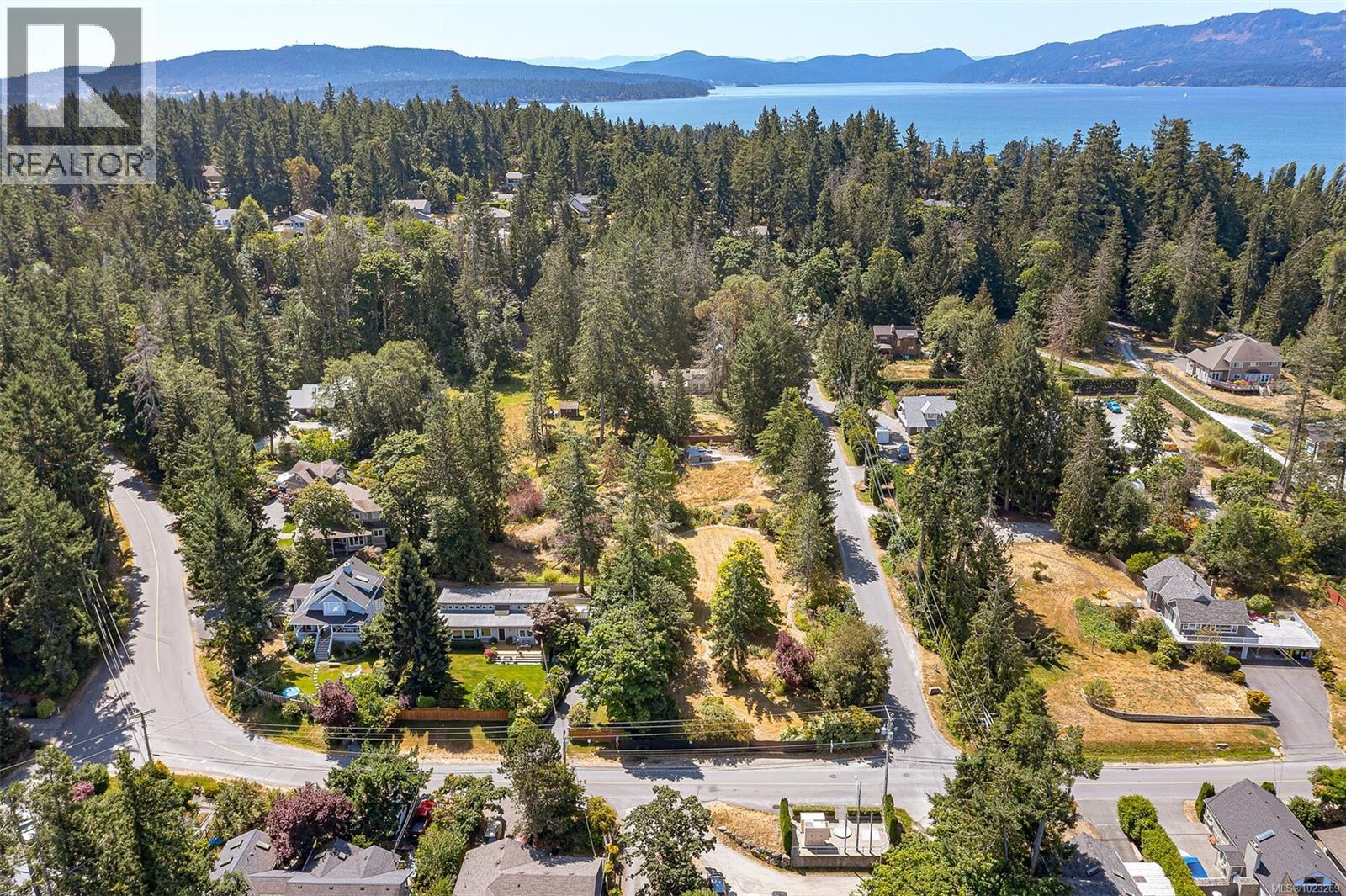 10915 Deep Cove Rd, North Saanich, British Columbia  V8L 5P9 - Photo 18 - 1023269