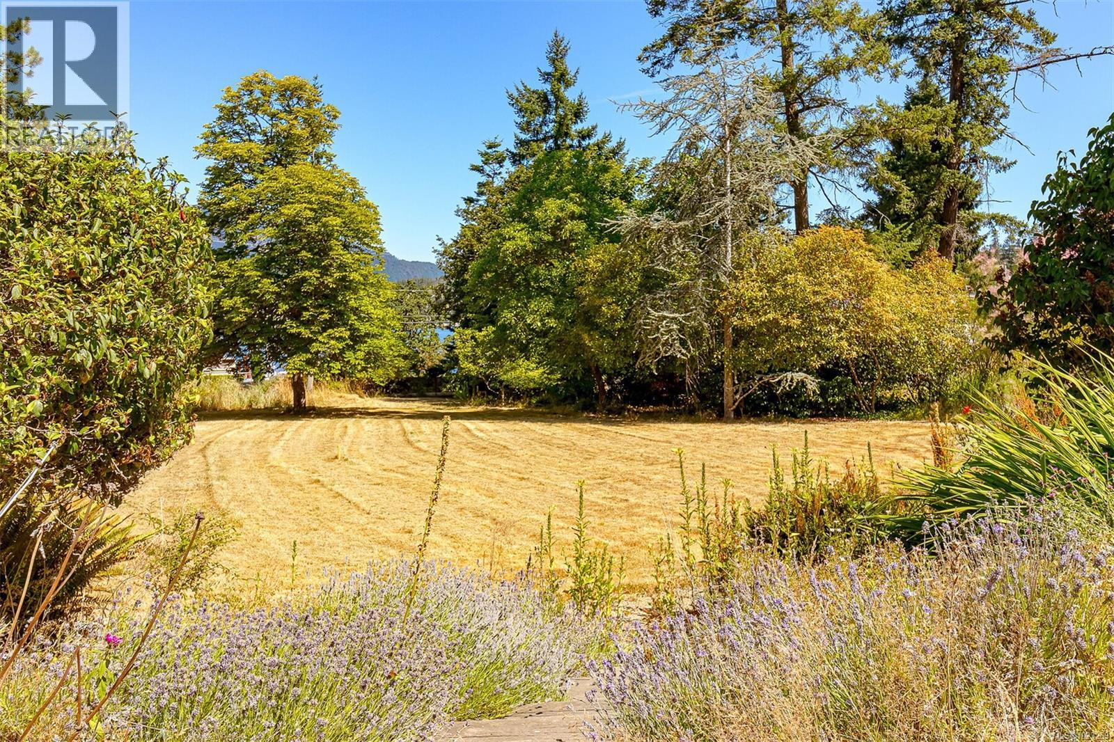 10915 Deep Cove Rd, North Saanich, British Columbia  V8L 5P9 - Photo 6 - 1023269