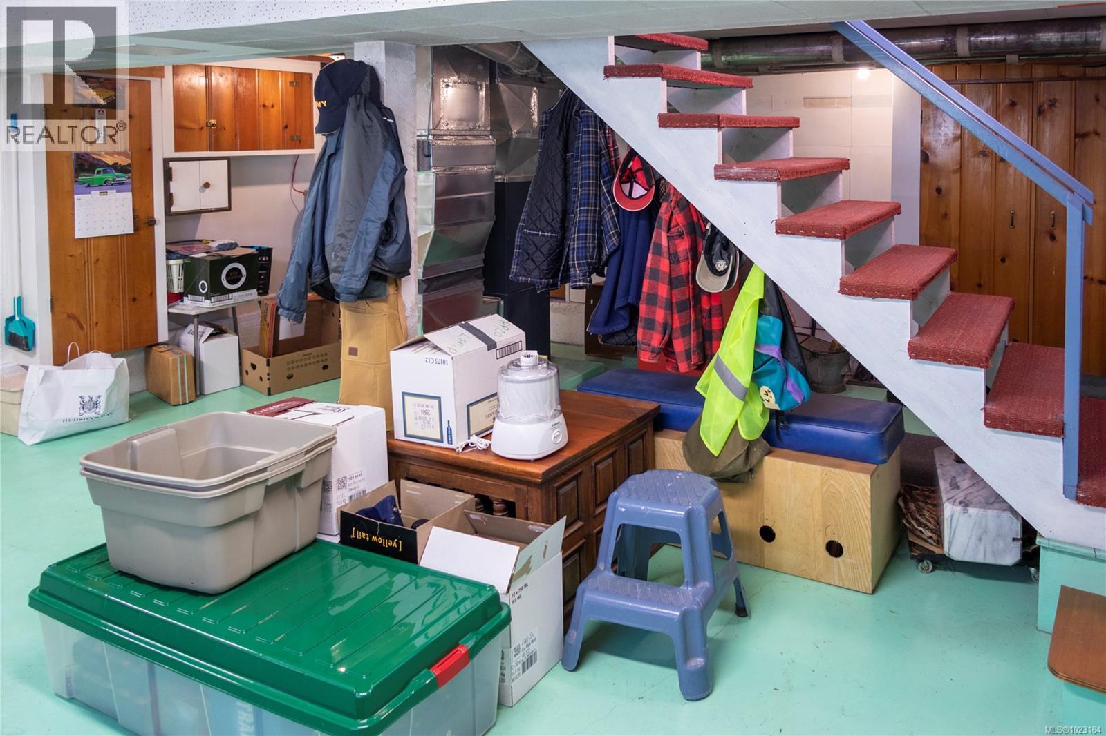 3815 Wilkinson Rd, Saanich, British Columbia  V8Z 5A3 - Photo 19 - 1023164