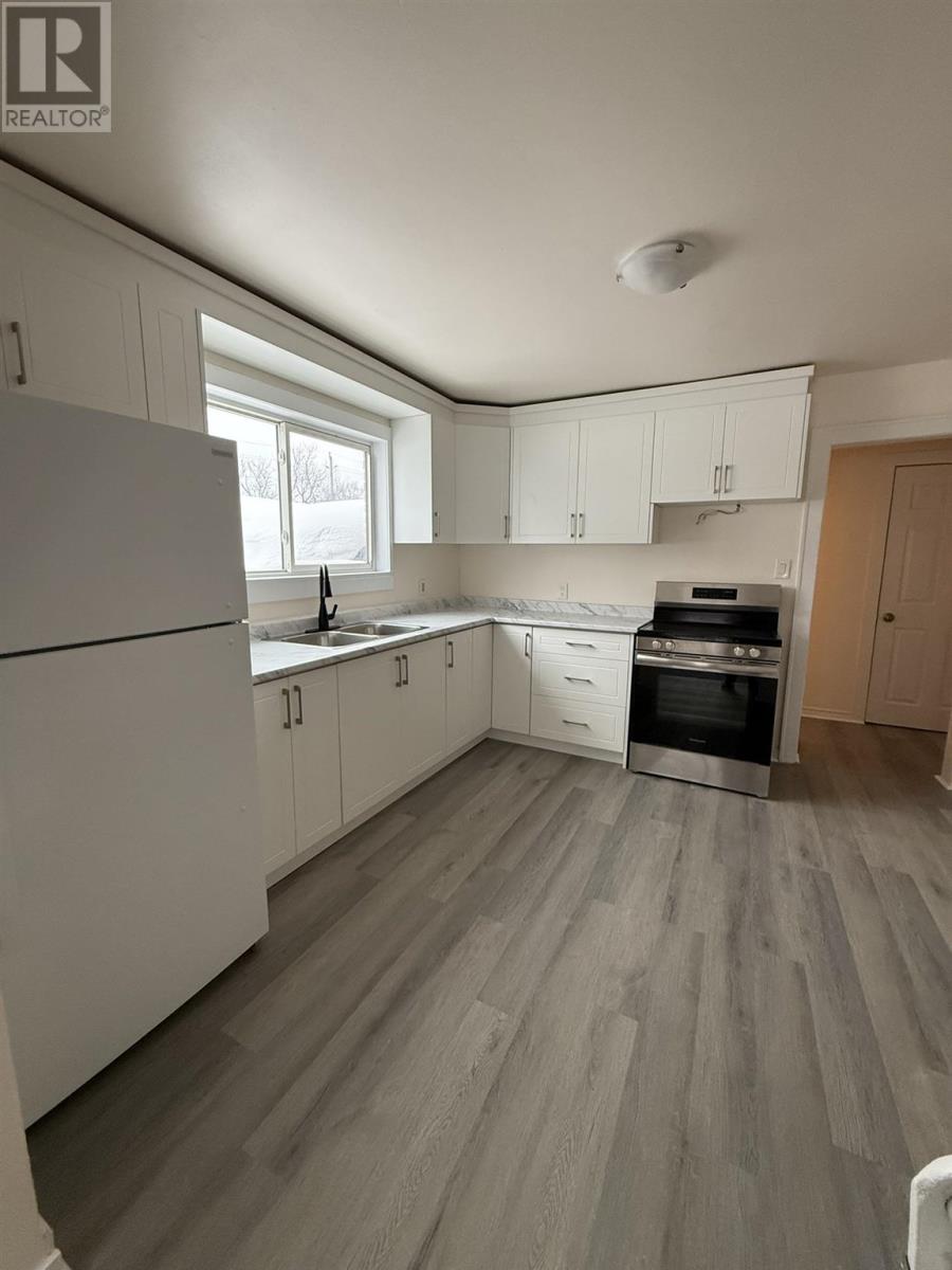 180 Glasgow Ave, Sault Ste. Marie, Ontario  P6C 5G1 - Photo 4 - SM260099