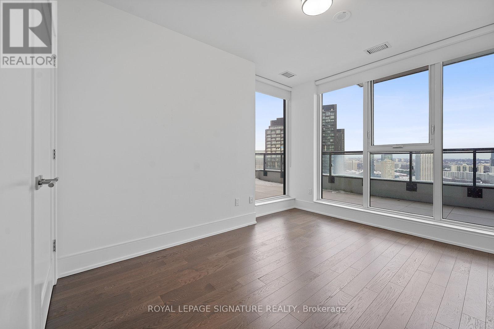 2507 - 30 Inn On The Park Drive, Toronto, Ontario  M3C 0P8 - Photo 27 - C12695754