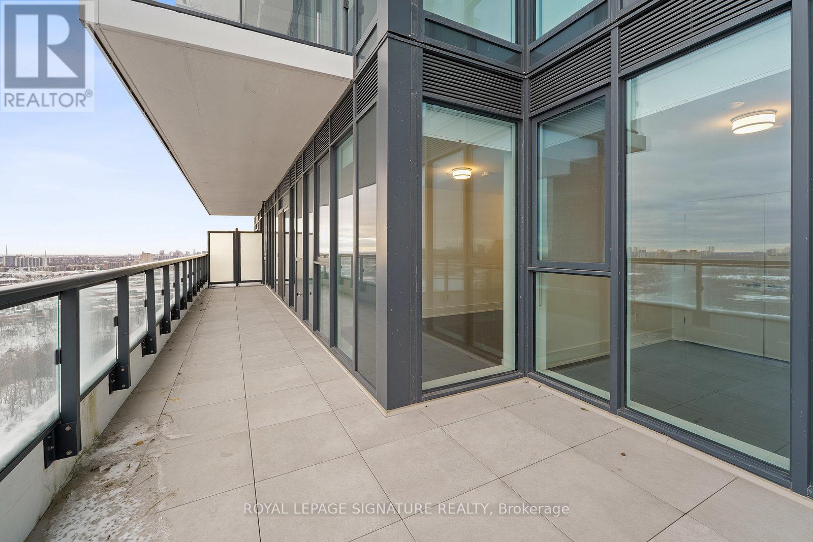 2507 - 30 Inn On The Park Drive, Toronto, Ontario  M3C 0P8 - Photo 36 - C12695754