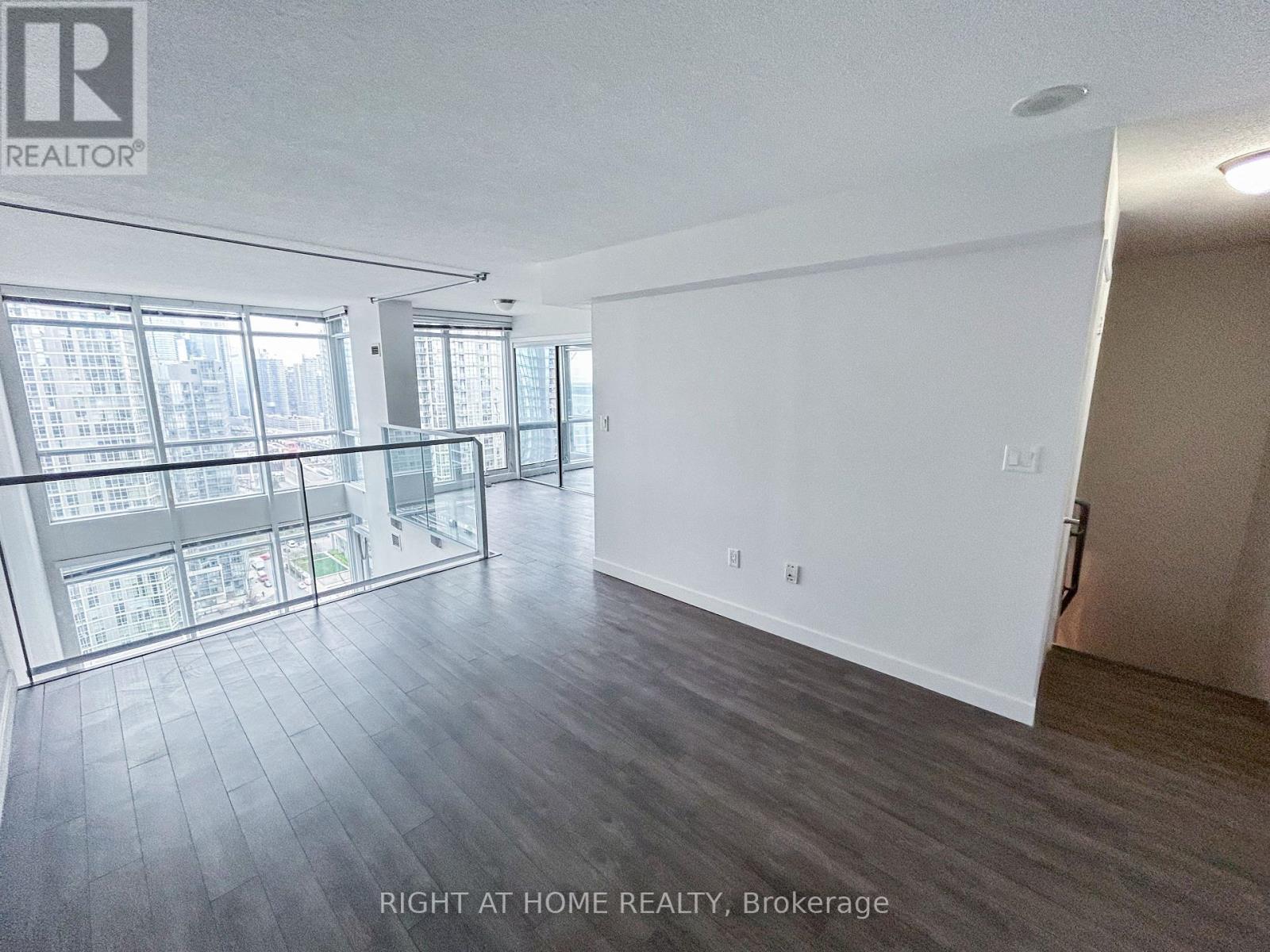 3208 - 15 Fort York Boulevard, Toronto, Ontario  M5V 3Y4 - Photo 14 - C12696618