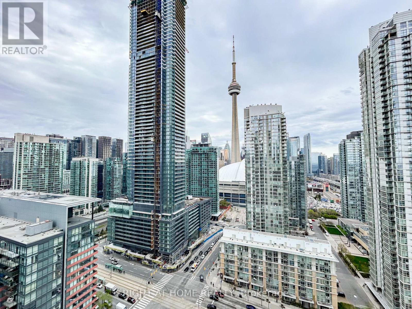 3208 - 15 Fort York Boulevard, Toronto, Ontario  M5V 3Y4 - Photo 2 - C12696618