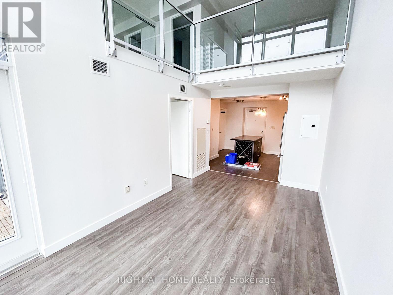 3208 - 15 Fort York Boulevard, Toronto, Ontario  M5V 3Y4 - Photo 4 - C12696618