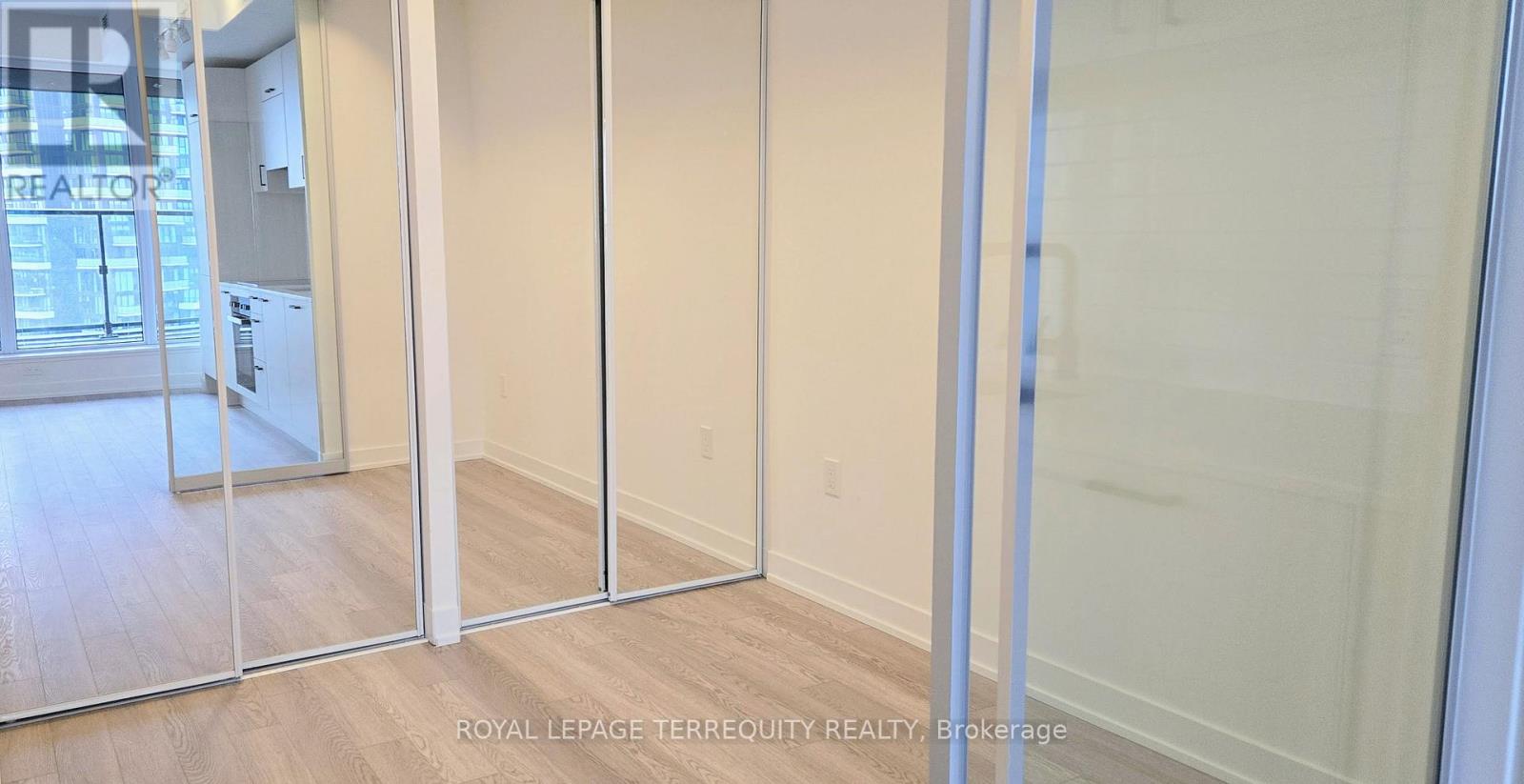 2415 - 1 Quarrington Lane, Toronto, Ontario  M3C 0S4 - Photo 18 - C12696642