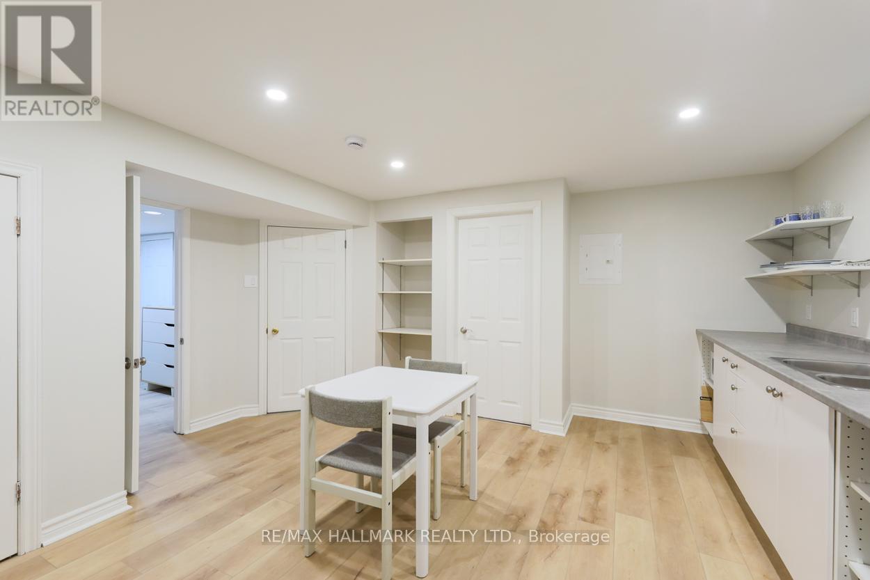 Lower 1 - 3 Minorca Place, Toronto, Ontario  M3A 2Z5 - Photo 10 - C12696708
