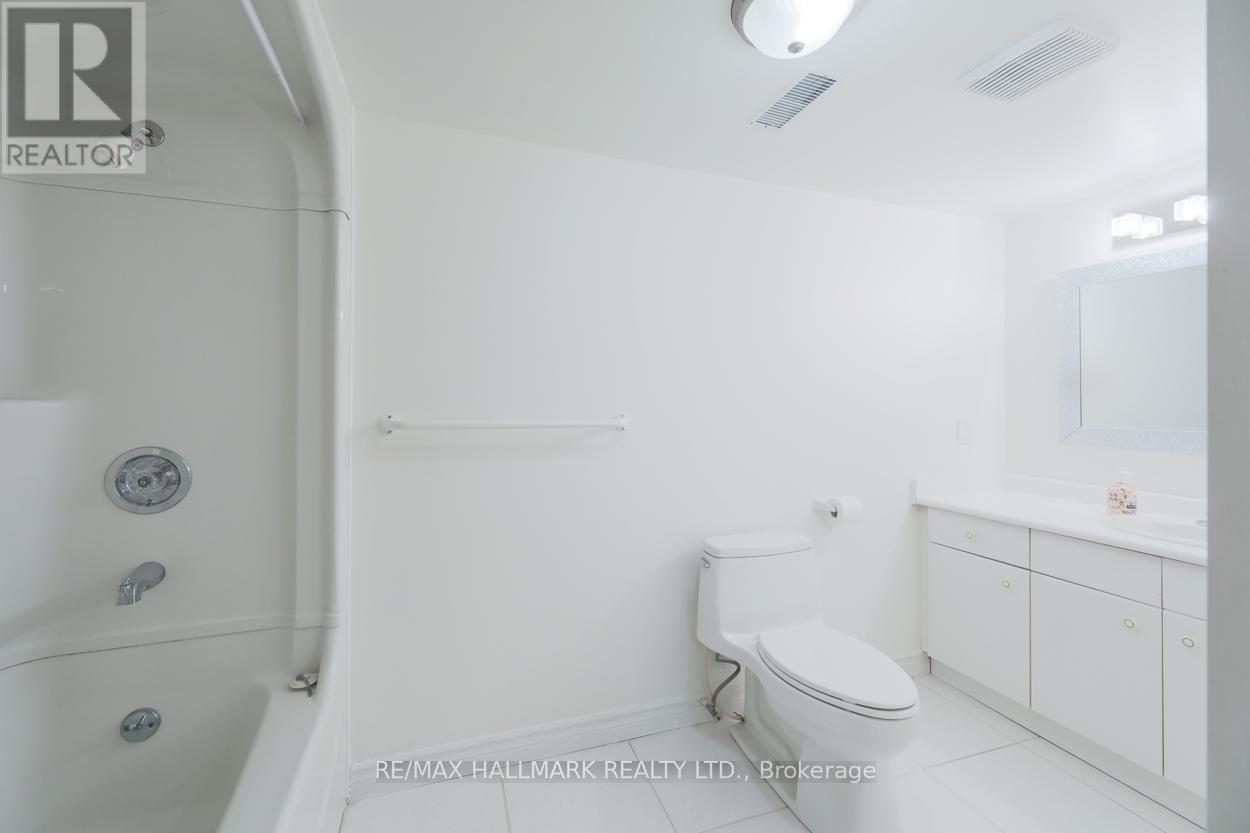 Lower 1 - 3 Minorca Place, Toronto, Ontario  M3A 2Z5 - Photo 15 - C12696708