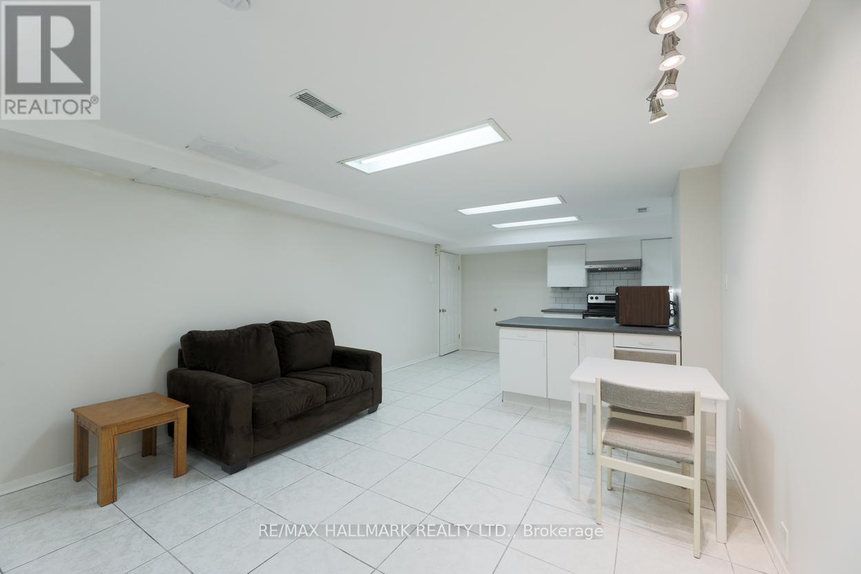 Lower 2 - 3 Minorca Place, Toronto, Ontario  M3A 2Z5 - Photo 12 - C12696720