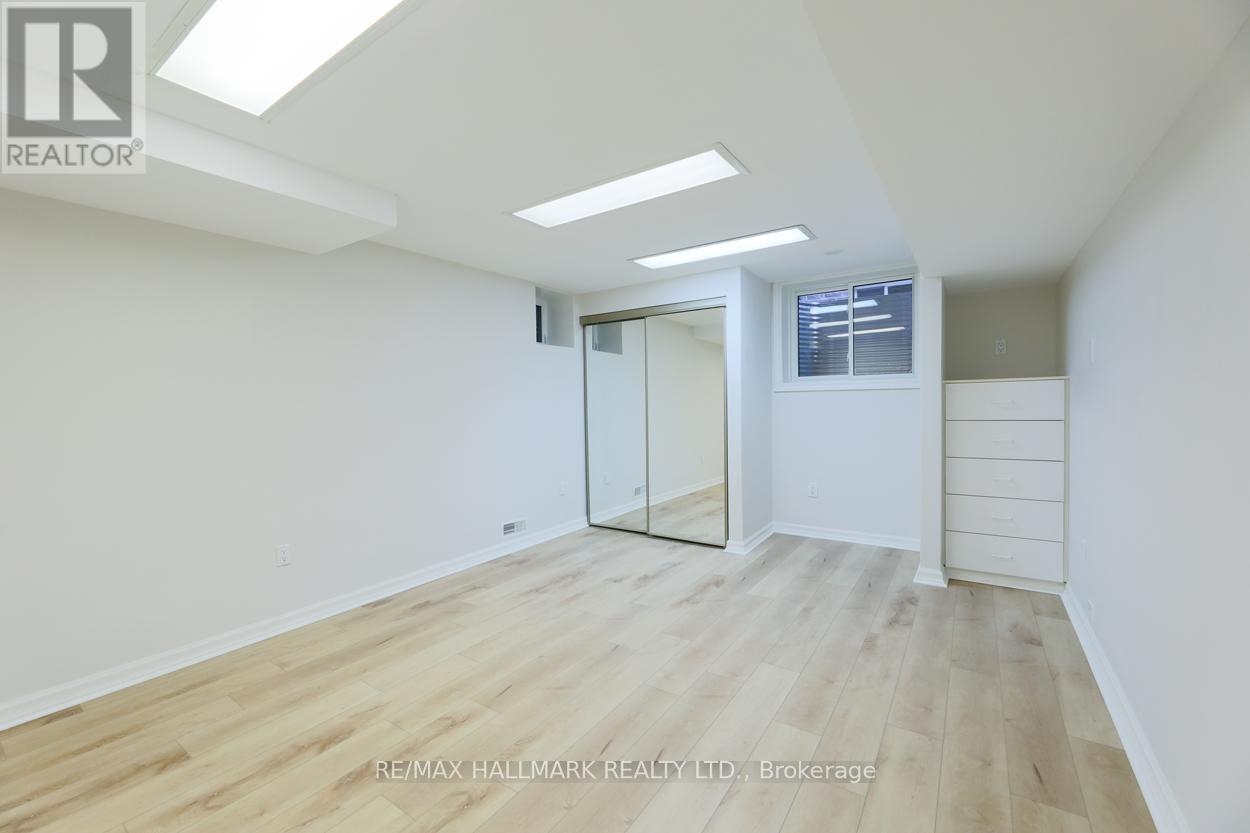 Lower 2 - 3 Minorca Place, Toronto, Ontario  M3A 2Z5 - Photo 18 - C12696720